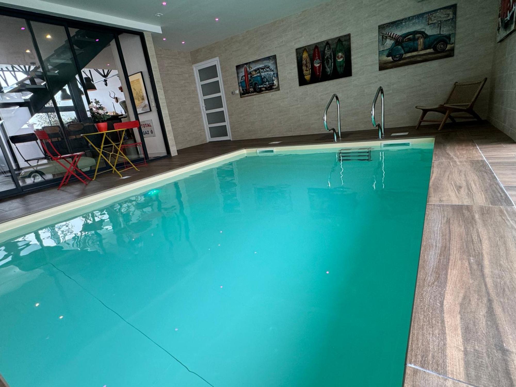Loft Spa Reims-Fr 250M2 Privatifs, Piscine Interieure Chauffee, Spa Et Parking Εξωτερικό φωτογραφία