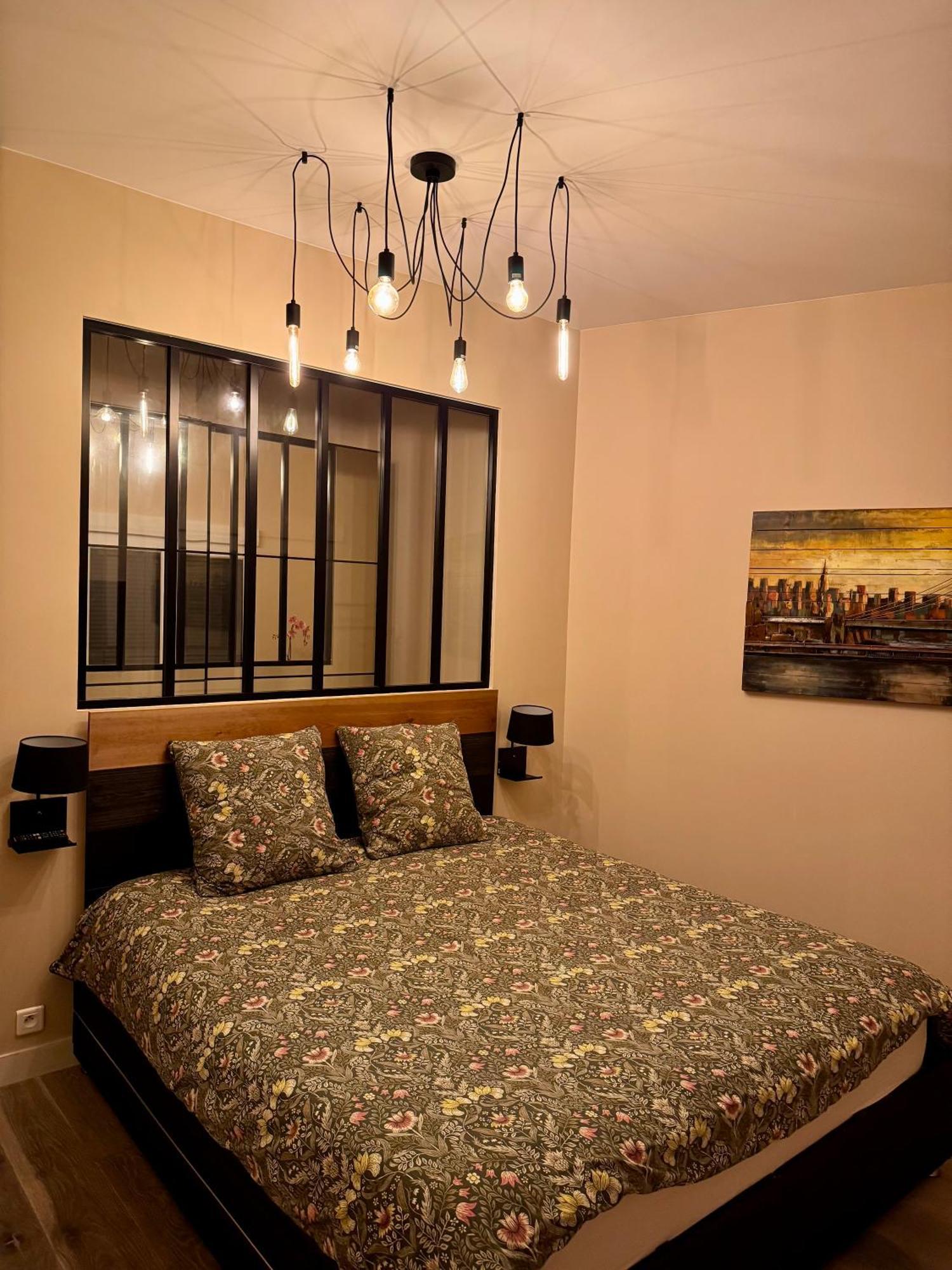 Loft Spa Reims-Fr 250M2 Privatifs, Piscine Interieure Chauffee, Spa Et Parking Εξωτερικό φωτογραφία